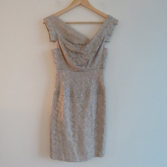 BLACK HALO Jackie O Chantilly Lace Light Taupe Sheath Mini Dress - Size US 2 - Picture 2 of 16